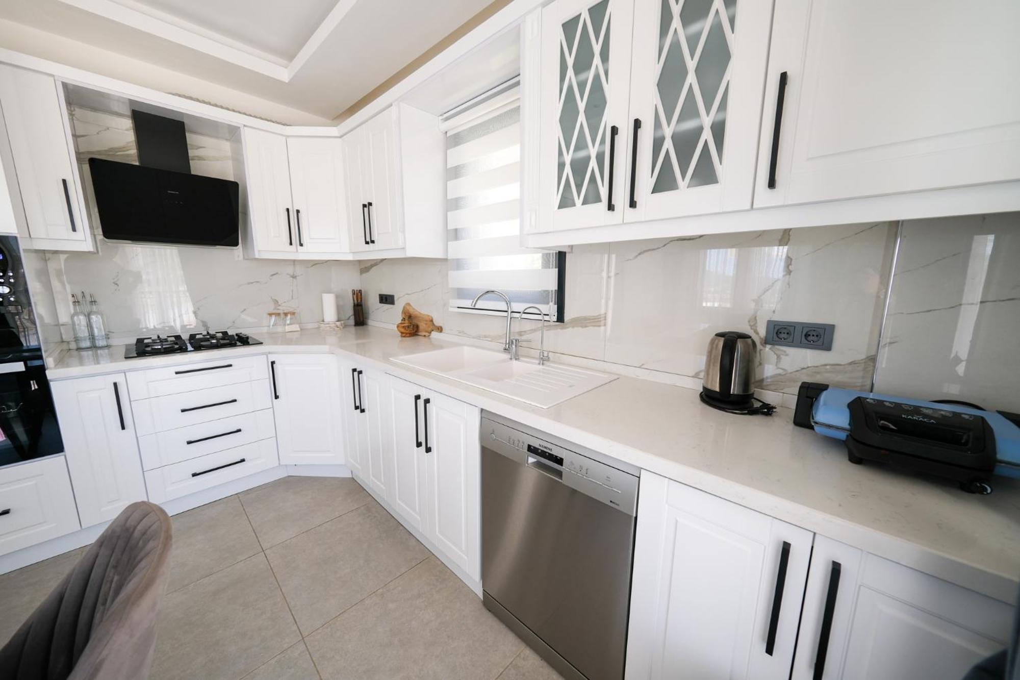 Mediterranean Breeze Villa - Family-Friendly Luxury Villa - Fethiye By Sunworld Villas Экстерьер фото